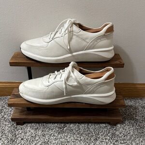 Clarks White and Tan Leather Sneakers 9W